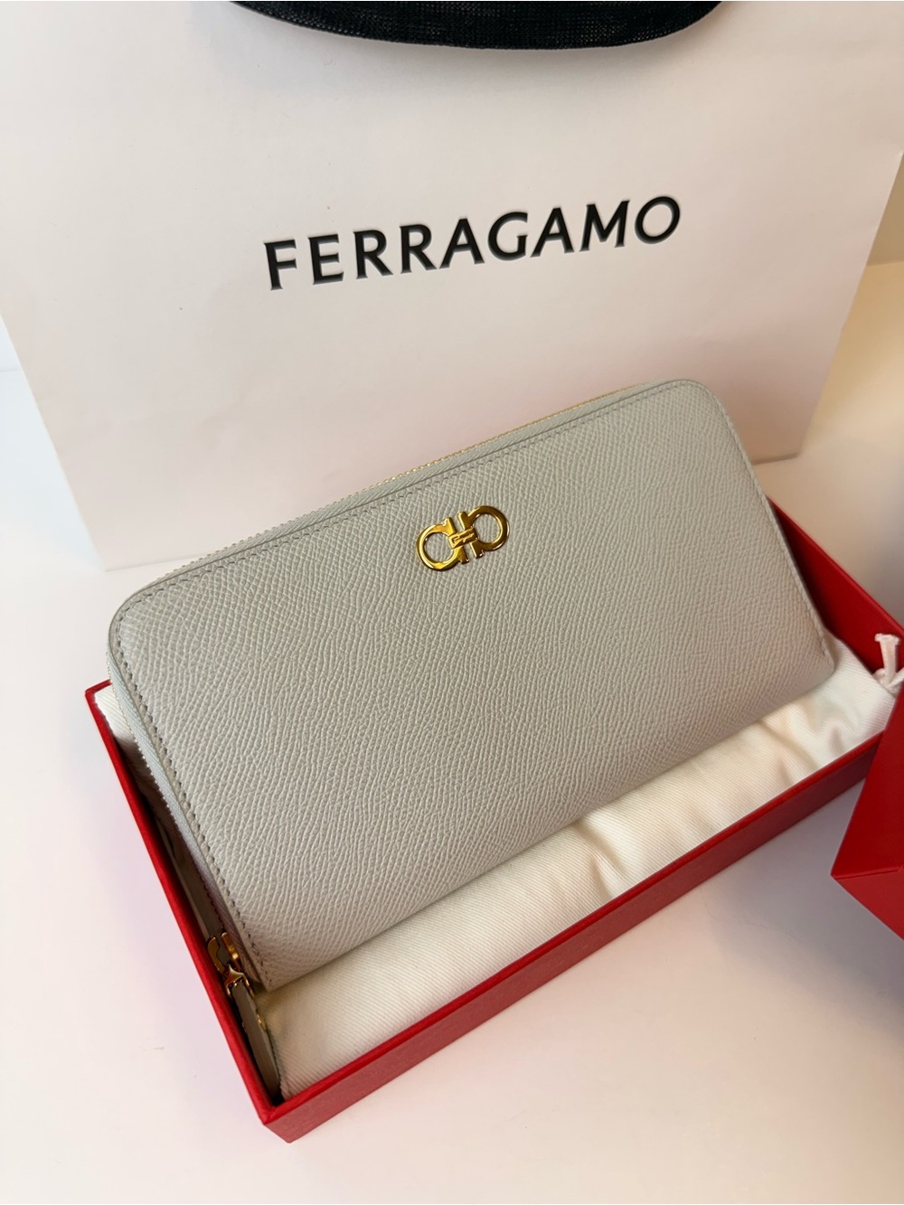 Salvatore Ferragamo Gancini Zip Around Wallet Pale Blue Gray Saffiano Leather - Picture 13 of 14